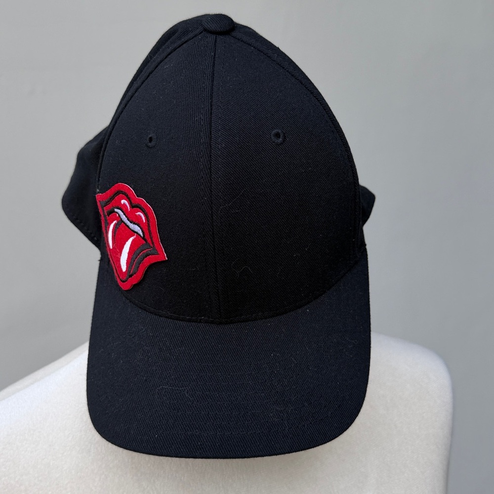 Fun Flirty Black Baseball Cap with Red Lips Tongue Adjustable Like New NWOT